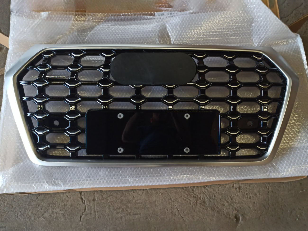  Front Grill, Honeycomb Grill, RSQ5 Silver Quattro Style